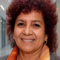 Retrato de Rebeca María Helena Guzmán Saldaña, experta en psicología de la salud y diabetes, utilizado para su biografía en el libro Psicología de la Diabetes: guía biopsicosocial.